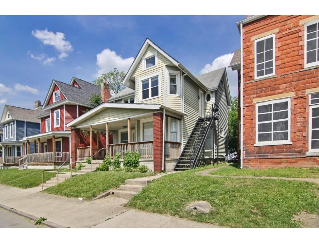Apartment Housepitality - The Franklinton Crown - Location *